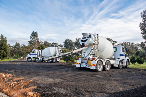 Best Concrete Walkway Installation  in Junction City, CA